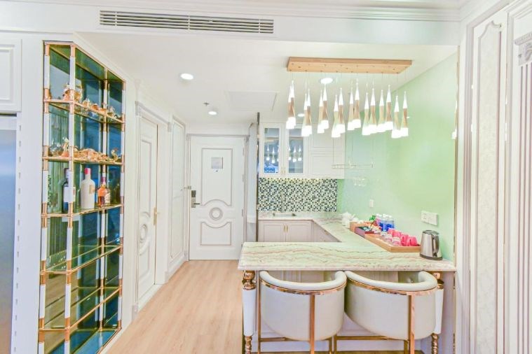 Khách Sạn Phát Linh Hạ Long